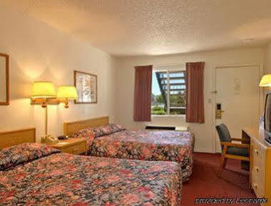Knights Inn Aurora Extérieur photo